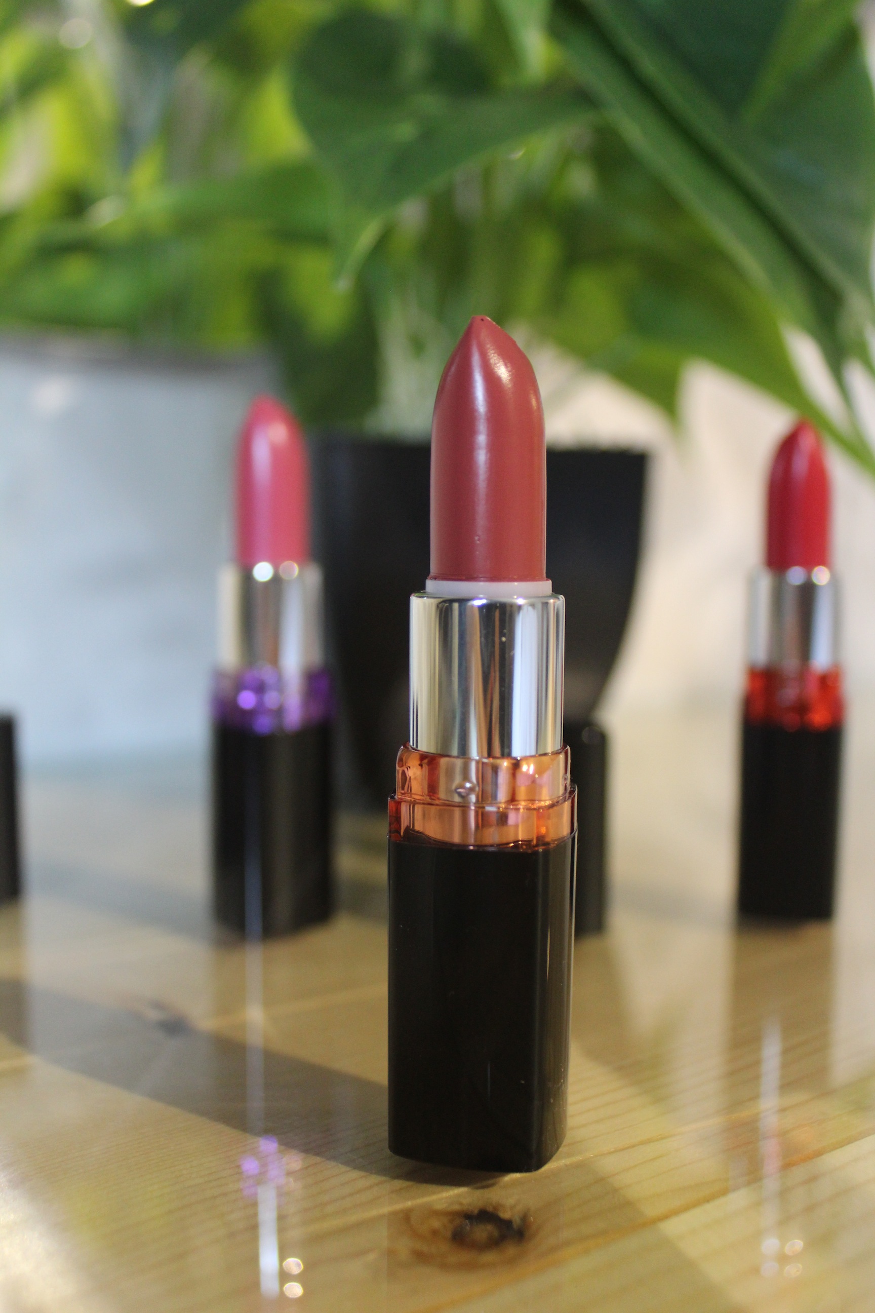 Maybelline Color Show Lipstick in 'Nude Mocha'