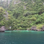 The beautiful waters in El Nido, Palawan by facemadeup.com