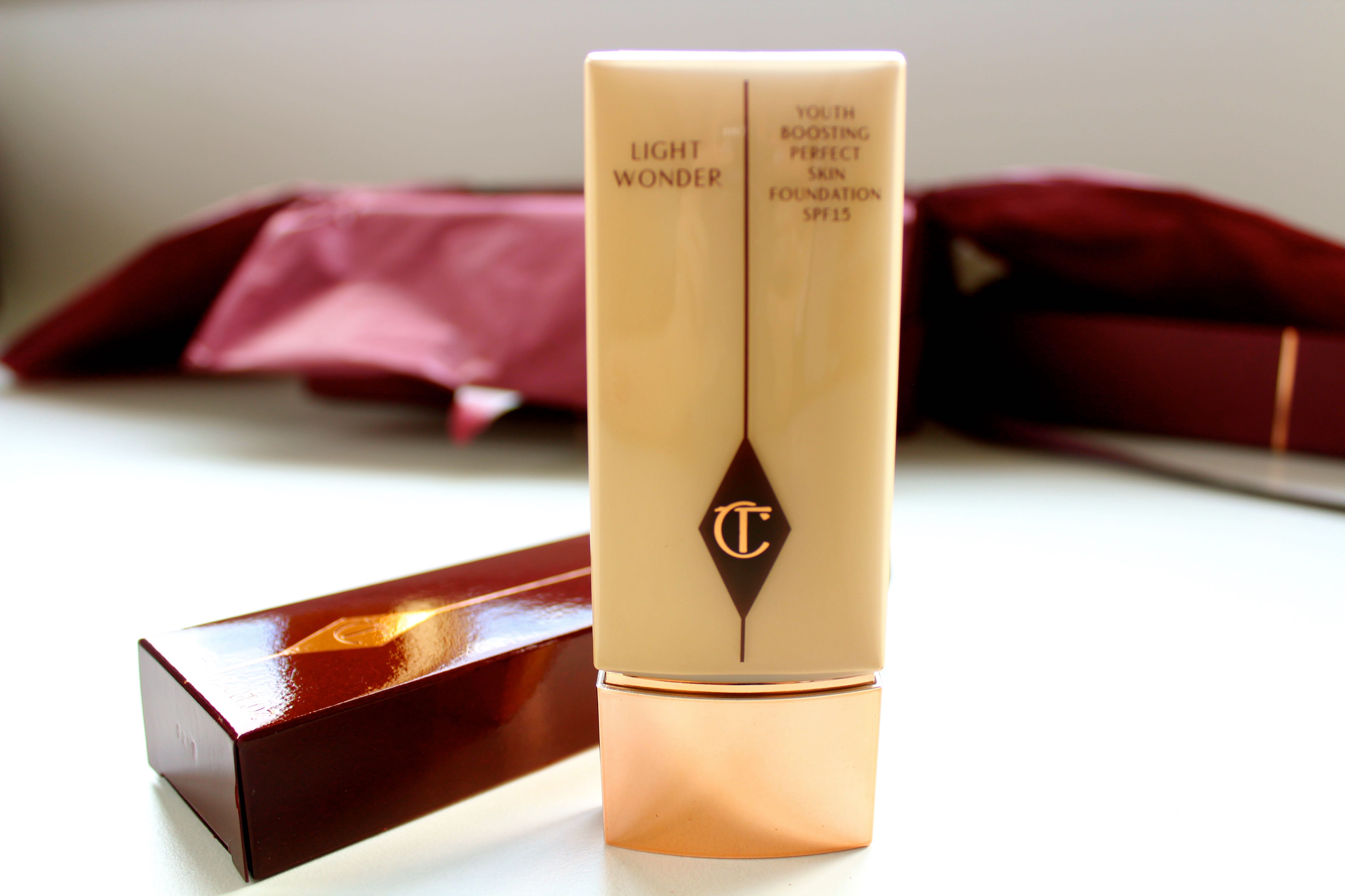 Charlotte-Tilbury-Haul-and-product-review-all-in-one-Light-Wonder-Foundation-in-shade-medium-6-by-face-made-up-facemadeup