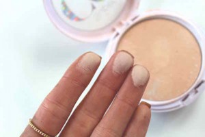 Physicians Formula Super CCC Correct+Conceal+Cover Powder -Swatch-Review by Face Made Up