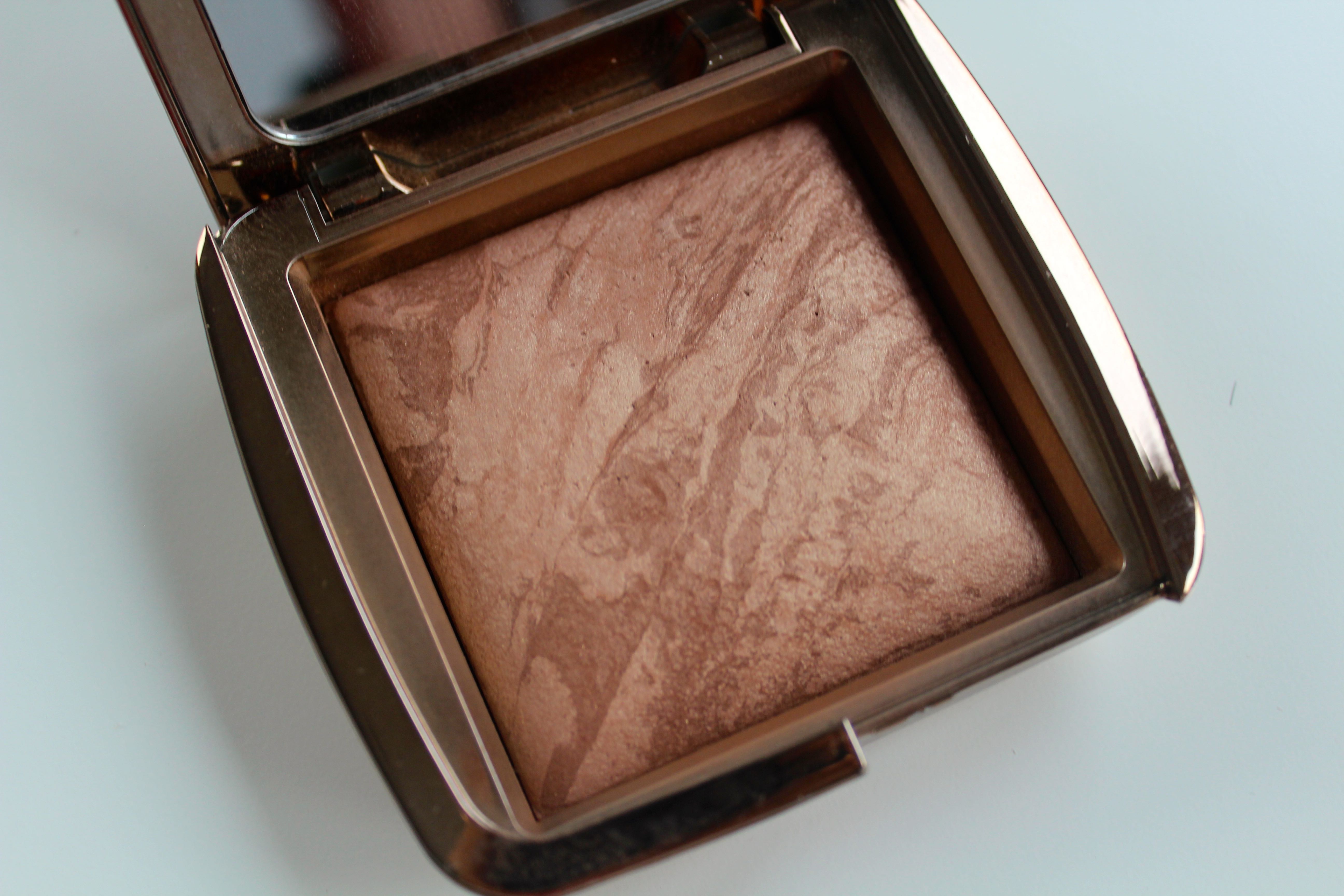 Hourglass Ambient Lighting Bronzer Review by Face Made Up