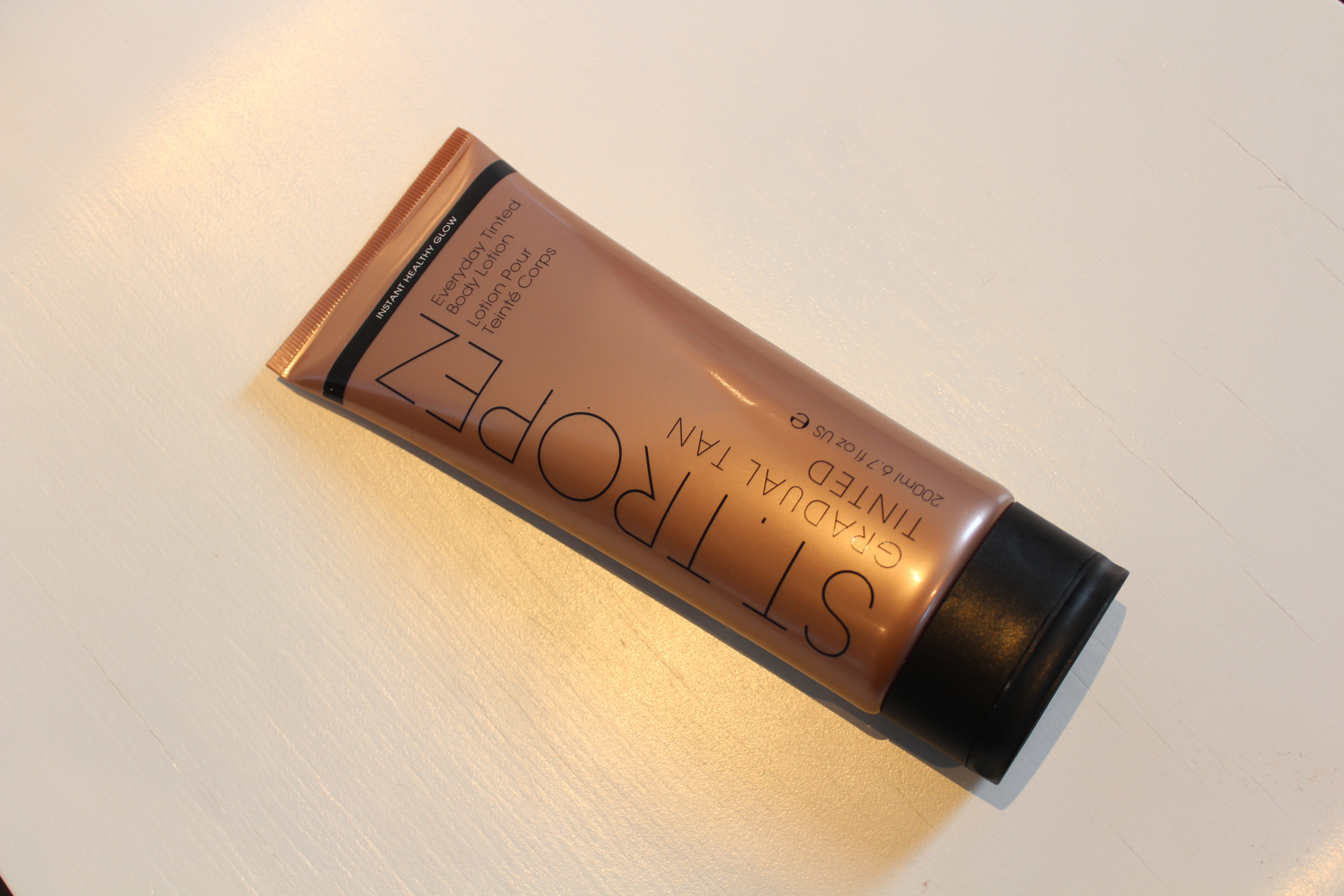 St Tropez Gradual Tan Tinted Everyday Body Lotion Review by Face Made Up