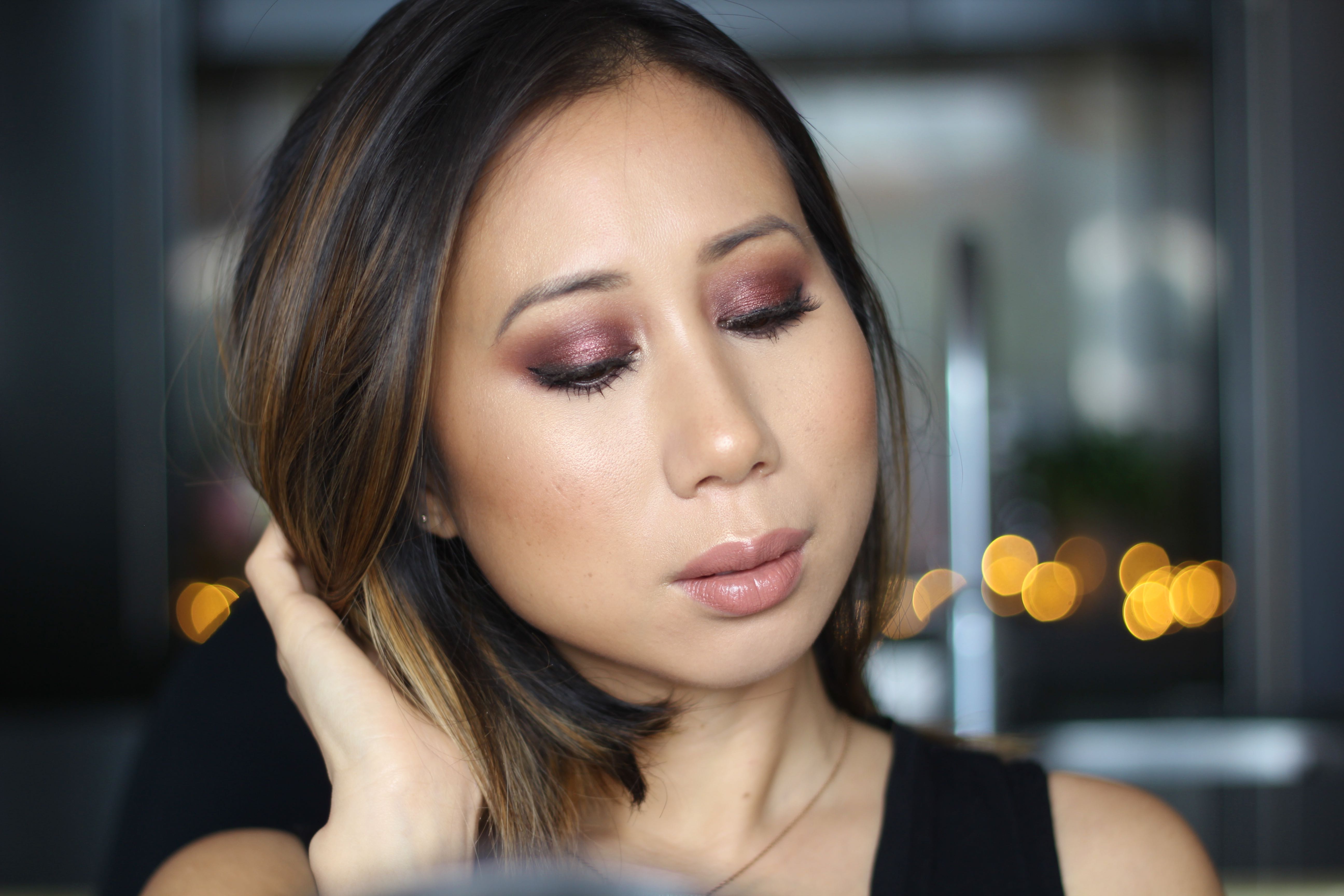 Fall/Autumn Look - Glamourous Smokey Burgundy Eyes by Facemadeup.com