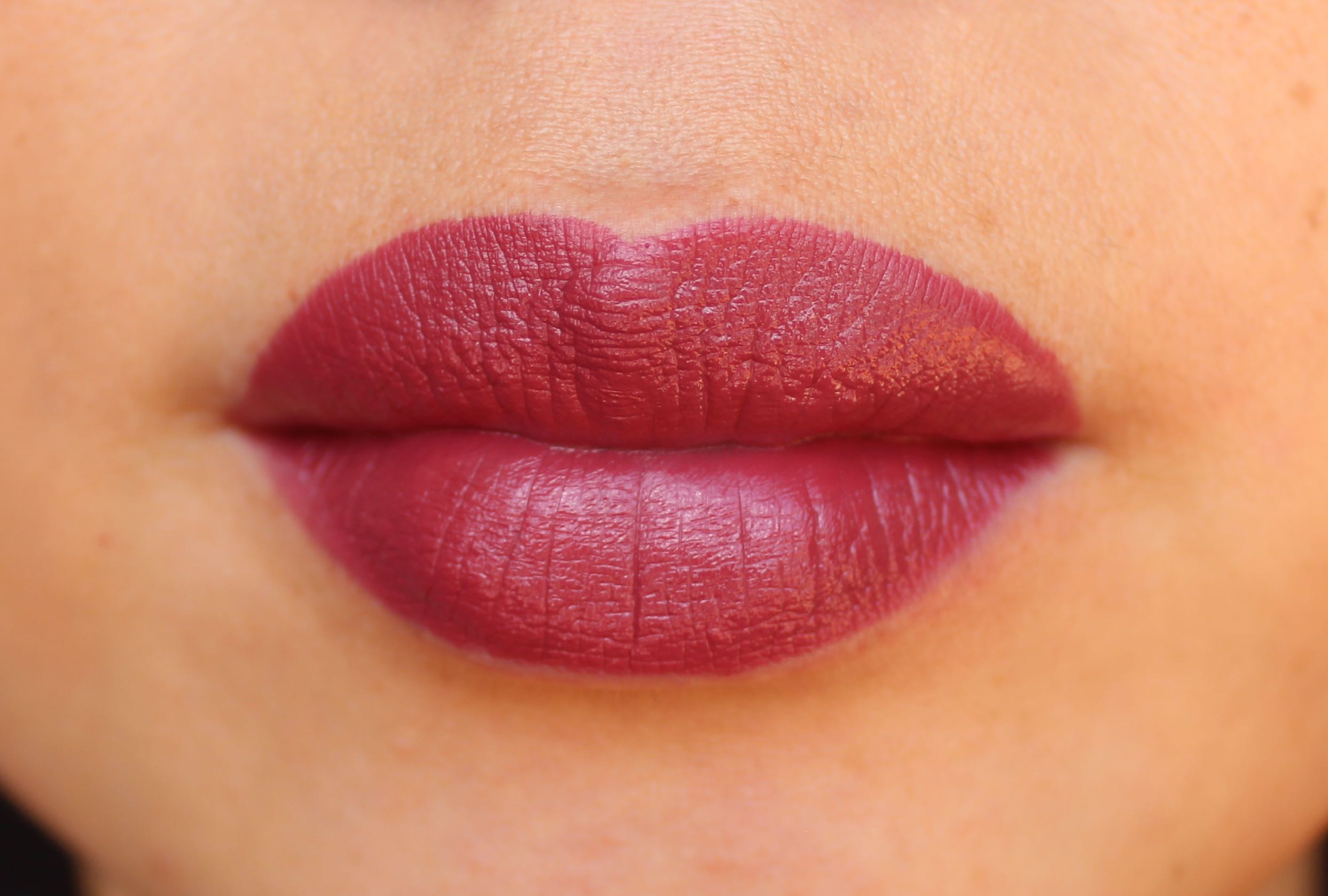 Nars Audacious Lipstick Review & Swatches by Facemadeup.com