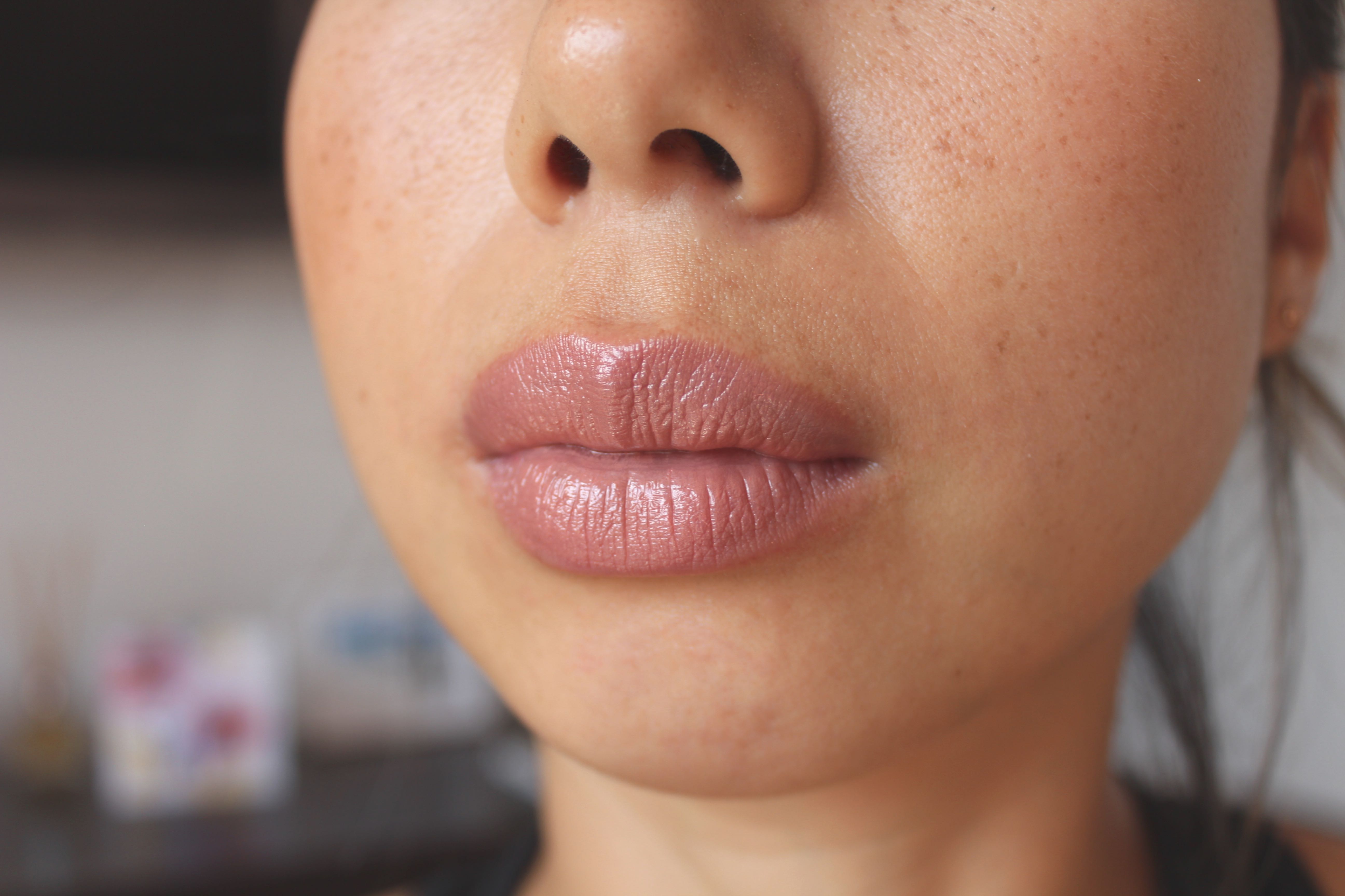 Chanel Rouge Coco 402 Adrienne - My Top 5 Favourite Luxury Nude Lipsticks